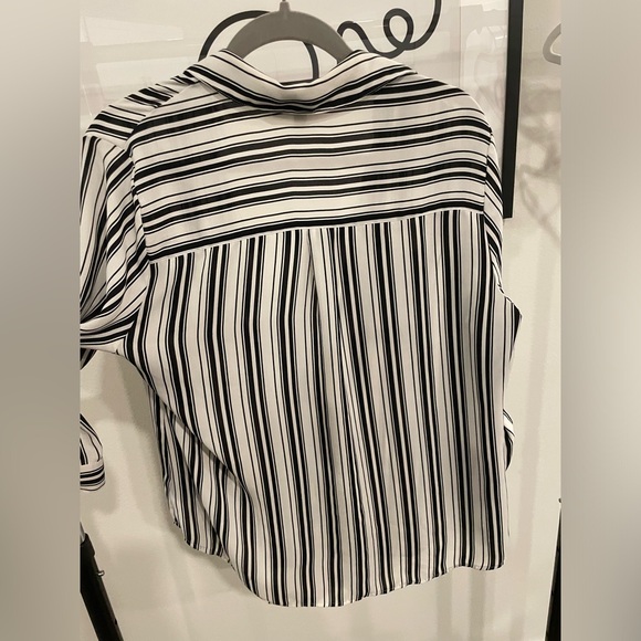 striped button up blouse - Picture 6 of 7